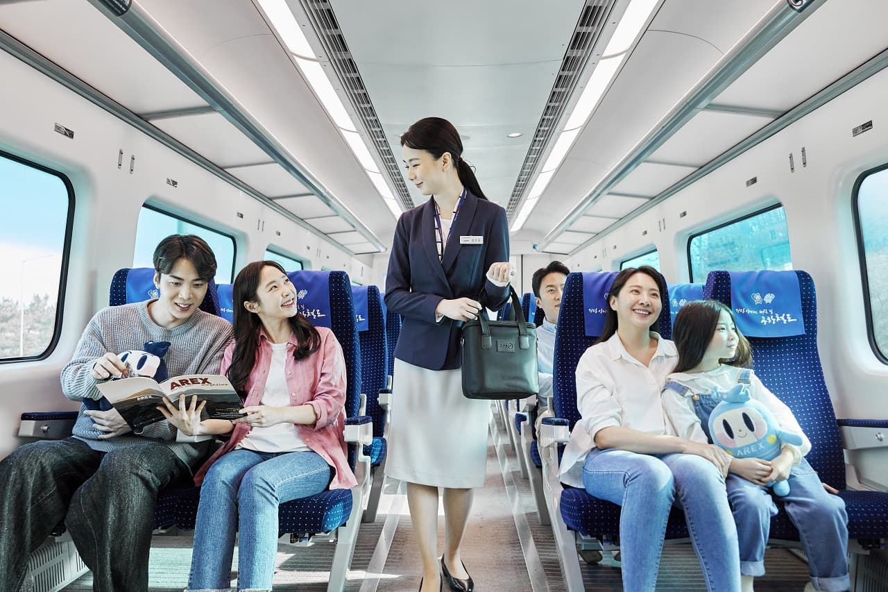 COMBO: AREX Incheon Airport Express Train + Korea SIM Card + Lotte World - image 4