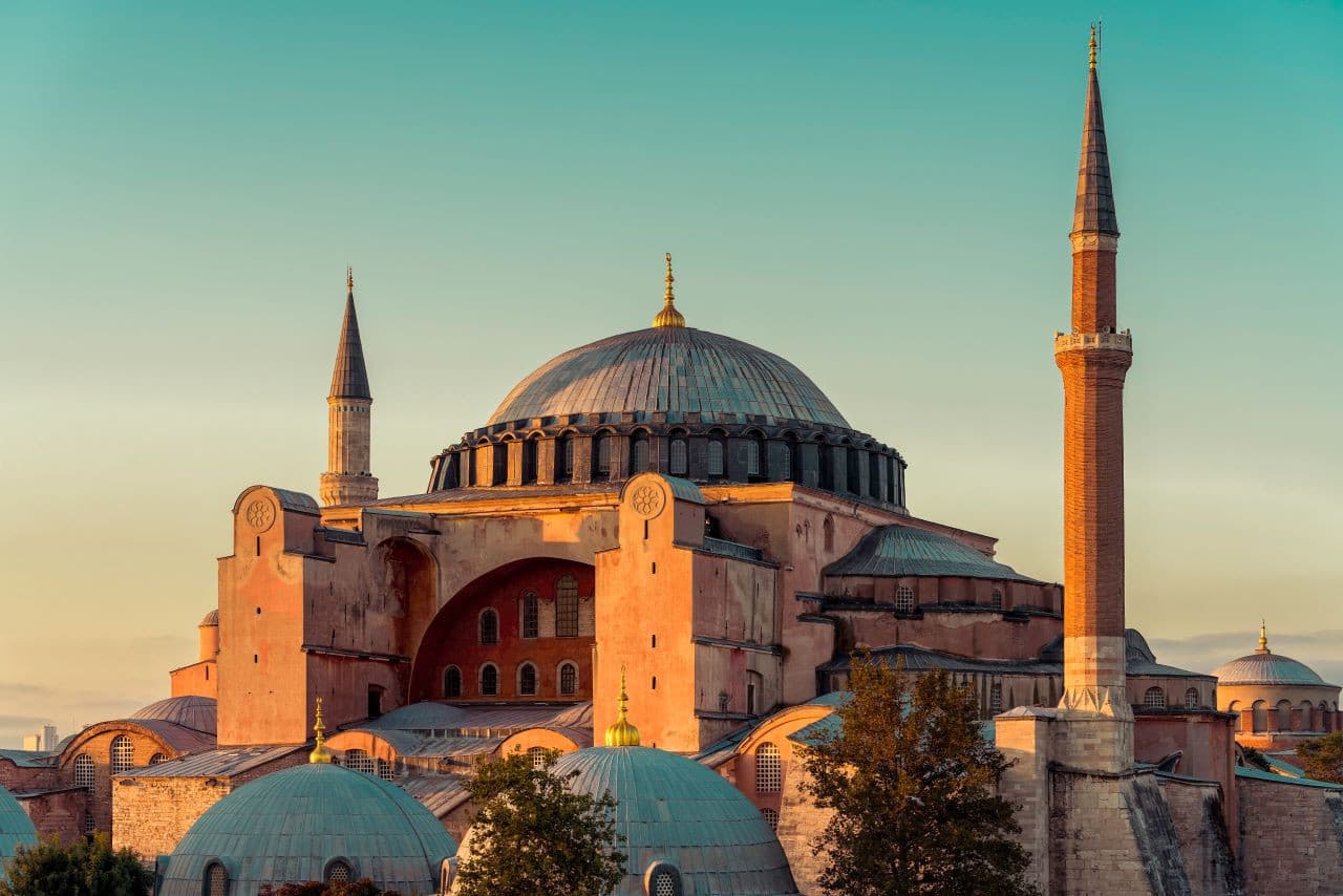 COMBO: Official Hagia Sophia Skip the Line + Dolmabahce Palace Ticket - image 4