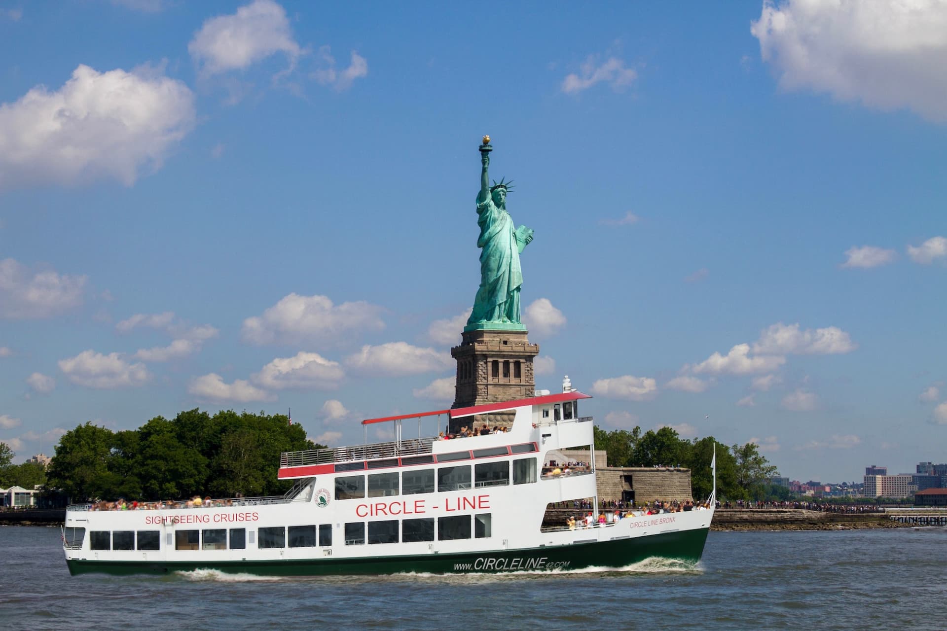 Circle Line "Best of NYC" Sightseeing Cruise (2.5 hours): Reserved Straight-to-Board Ticket - main image