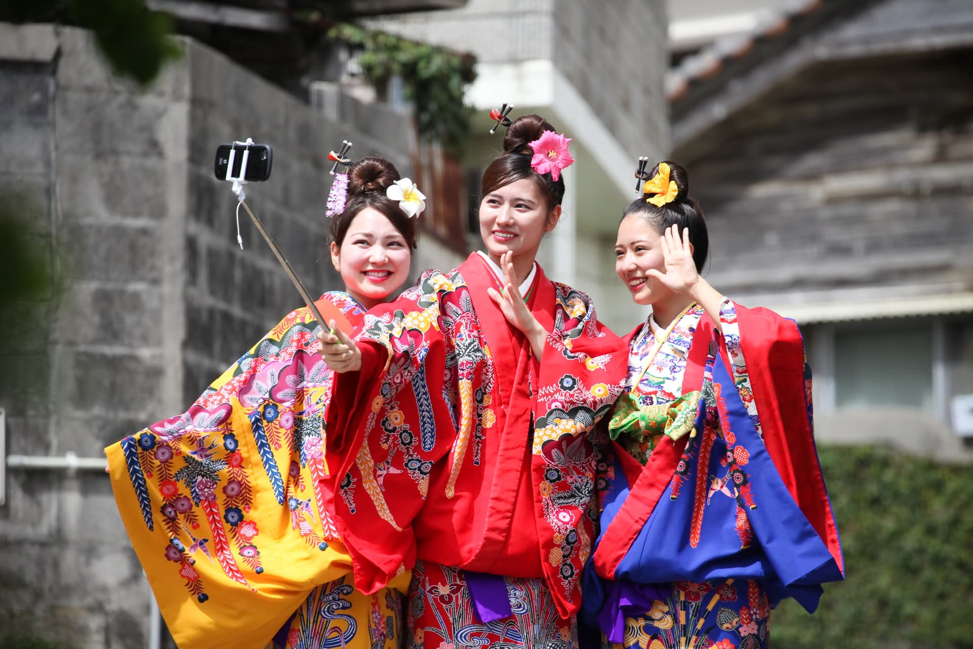 Kimono and Yukata Rental at Okinawa Chura Bijin Ryusou Studio - image 3