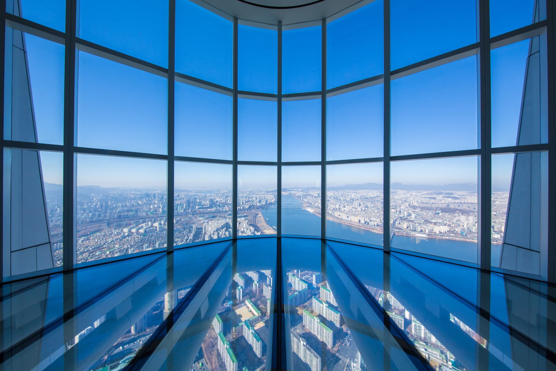 COMBO: Lotte World Adventure Seoul + Seoul Sky Observatory Tickets - image 5